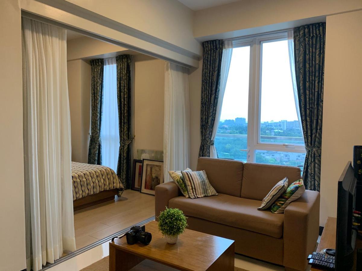 Mactan Newtown Deluxe Island Breeze Daire Lapu-Lapu City Dış mekan fotoğraf