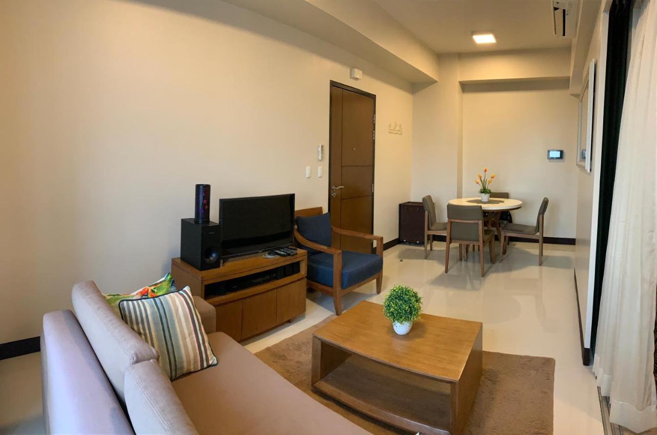 Mactan Newtown Deluxe Island Breeze Daire Lapu-Lapu City Dış mekan fotoğraf