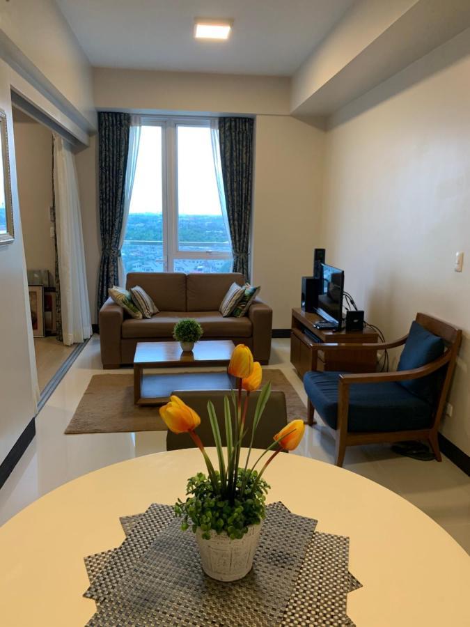 Mactan Newtown Deluxe Island Breeze Daire Lapu-Lapu City Dış mekan fotoğraf