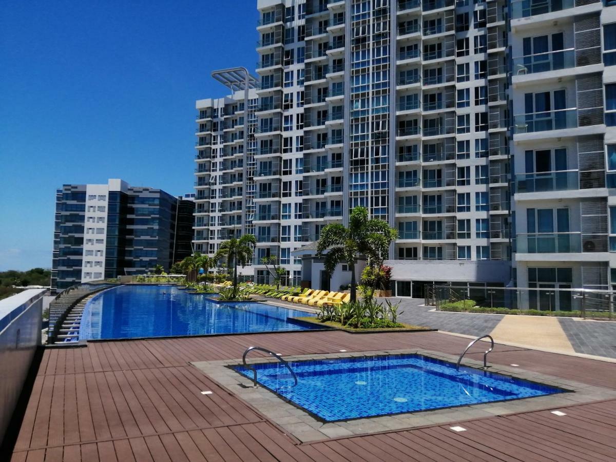 Mactan Newtown Deluxe Island Breeze Daire Lapu-Lapu City Dış mekan fotoğraf