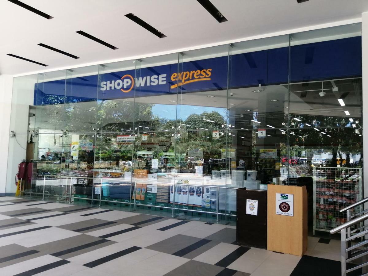 Mactan Newtown Deluxe Island Breeze Daire Lapu-Lapu City Dış mekan fotoğraf