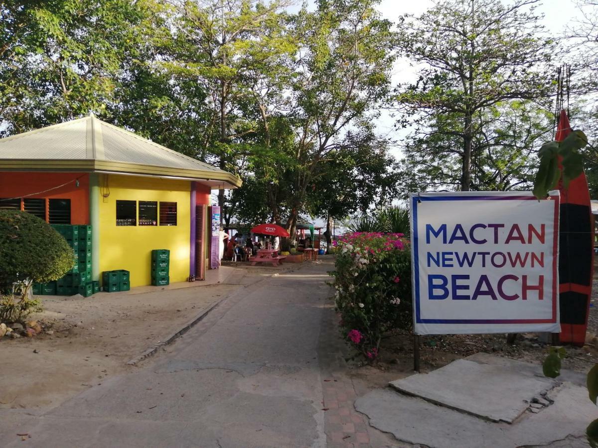 Mactan Newtown Deluxe Island Breeze Daire Lapu-Lapu City Dış mekan fotoğraf