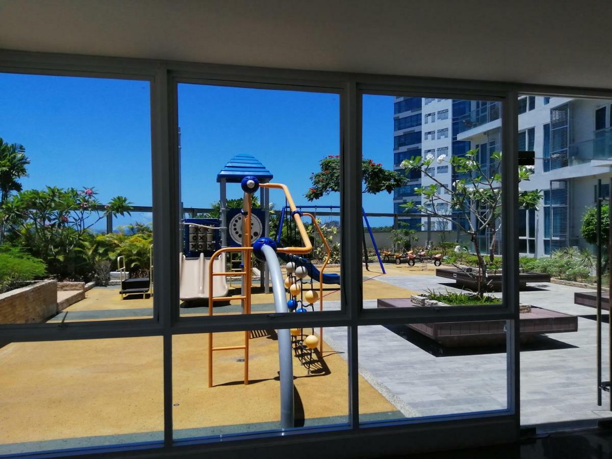 Mactan Newtown Deluxe Island Breeze Daire Lapu-Lapu City Dış mekan fotoğraf